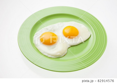 目玉焼き イメージ 白バック 目玉焼き イメージ 白バック 82914576