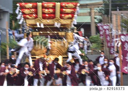 海神社の秋祭り 布団太鼓の巡行をスローシャッターで 海神社の秋祭り 布団太鼓の巡行をスローシャッターで 82916373