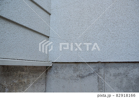 家屋外壁のひび割れのイメージ 82918166