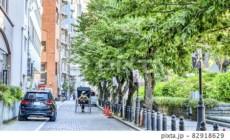 東京浅草の都市風景 人力車 東京浅草の都市風景 人力車 82918629