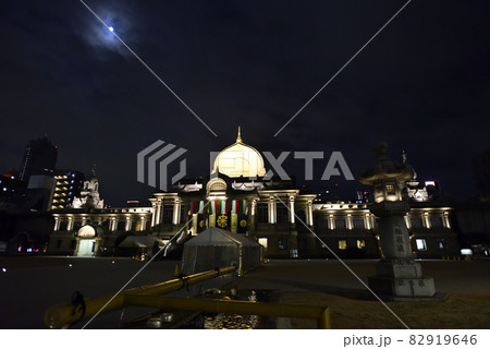 築地本願寺　本堂（本館） 82919646