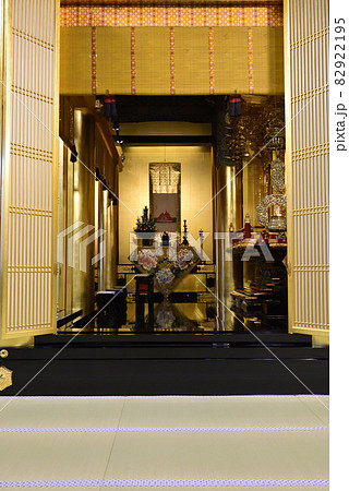 築地本願寺　本堂（本館）内観 82922195