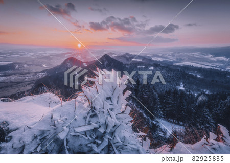 Poland, Lesser Poland, Mountain landscape in Pieniny National Park at sunset 82925835