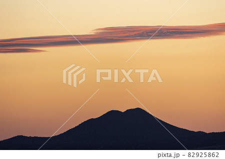 Usa, New Mexico, Santa Fe, El Dorado, Sunset sky over landscape with hills Usa, New Mexico, Santa Fe, El Dorado, Sunset sky over landscape with hills 82925862