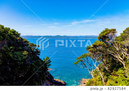 南紀大島 (10月　樫野埼灯台　快晴　昼) 82927584