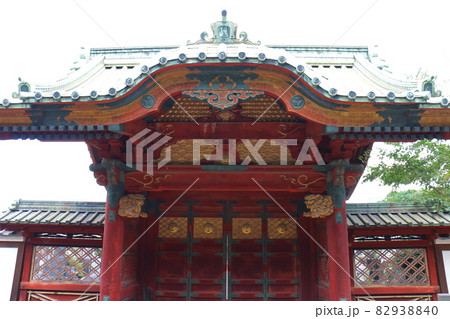 東叡山 寛永寺家綱御霊廟勅額門 東京都台東区上野桜木一丁目　薬師如来　徳川将軍家の祈祷所菩提寺 82938840