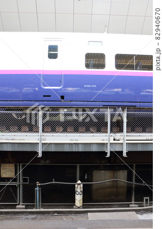東海道本線・東北本線のゼロキロポスト　10番線 82940670
