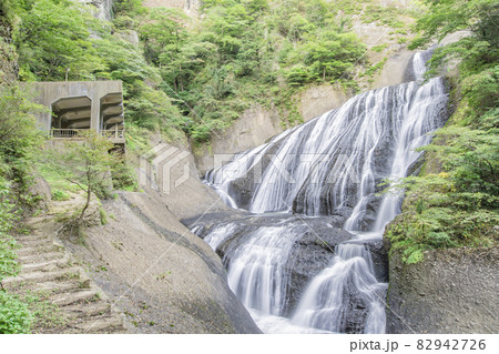 袋田の滝 82942726
