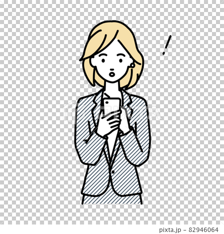 立ってスマートフォンを操作して何かに気づいて驚いたスーツの女性 82946064
