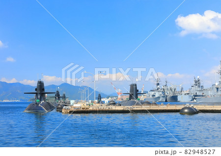 【広島県】晴天下のアレイからすこじま（海上自衛隊　艦隊） 82948527