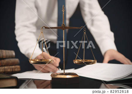 Law, legal concept with attorney Law, legal concept with attorney 82952618