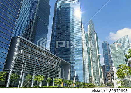 シンガポール・マリーナ湾周辺の高層ビル群 / Marina Bay, Singapore 82952893