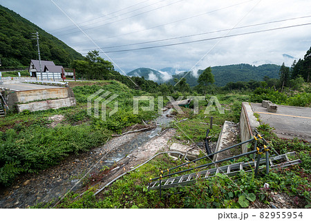 【白山白川郷ホワイトロード】料金所前の流された橋梁 82955954