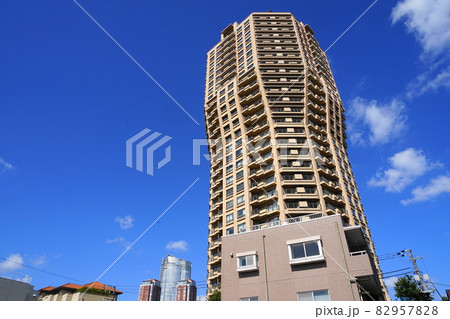10月　港区965元麻布ヒルズフォレストタワー･元麻布一丁目 82957828