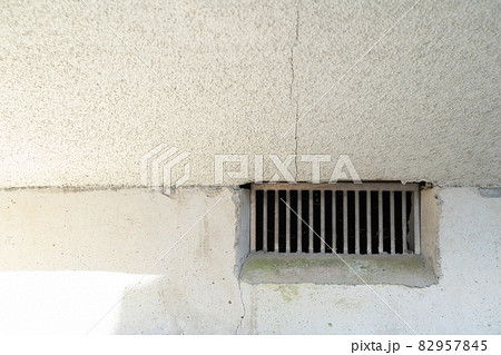 建物の床下換気口イメージ 建物の床下換気口イメージ 82957845