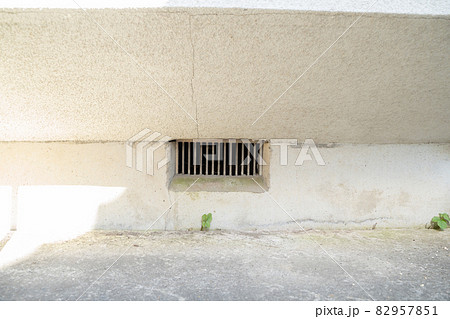 建物の床下換気口イメージ 建物の床下換気口イメージ 82957851