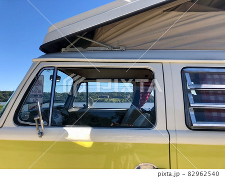 ポトマック川とワーゲンバス/72 Type2 Westy Camper ポトマック川とワーゲンバス/72 Type2 Westy Camper 82962540