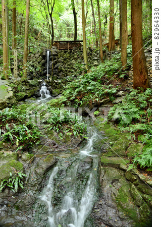 天の岩戸(禊滝)[恵利原の水穴]　【三重県志摩市磯部町恵利原】 82964330