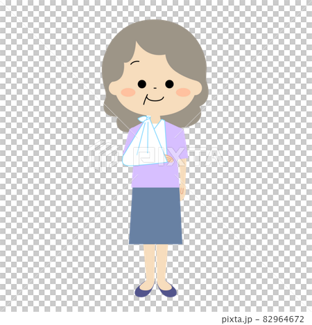 Elderly woman with a sling on her right hand 82964672