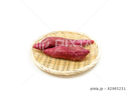 甘くて美味しい芋　鳴門金時 82965231