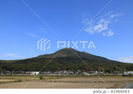 筑波山と青空 筑波山と青空 82966063