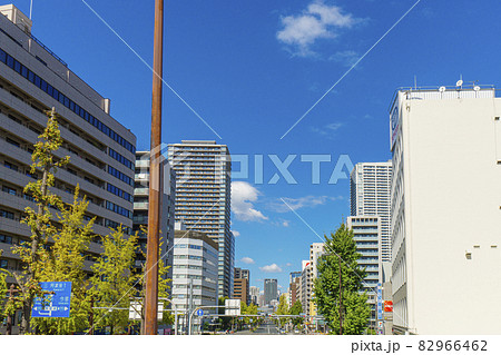 大阪市西区 なにわ筋 西大橋の交差点 堀江歩道橋からの眺め 大阪市西区 なにわ筋 西大橋の交差点 堀江歩道橋からの眺め 82966462