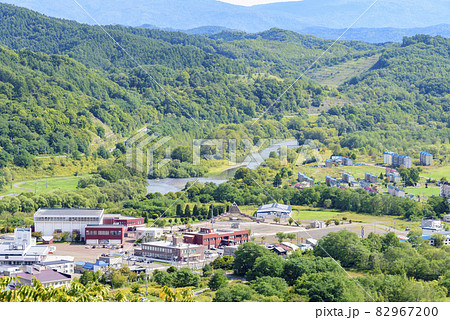 北海道 元炭鉱の町、赤平市を望む 北海道 元炭鉱の町、赤平市を望む 82967200