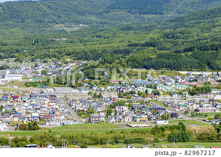 北海道　元炭鉱の町、赤平市を望む 82967217