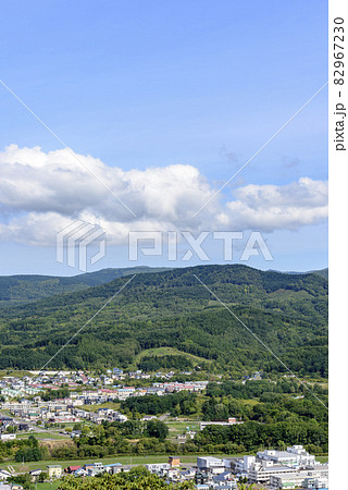 北海道 元炭鉱の町、赤平市を望む 北海道 元炭鉱の町、赤平市を望む 82967230