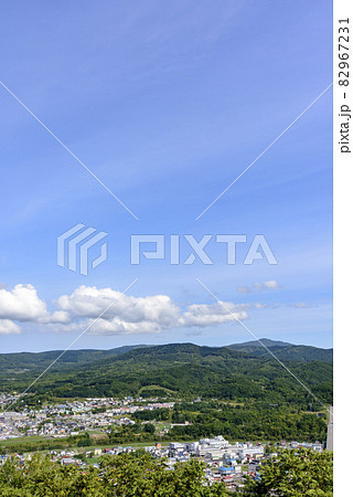 北海道　元炭鉱の町、赤平市を望む 82967231