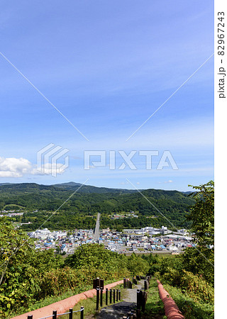 北海道　元炭鉱の町、赤平市を望む 82967243