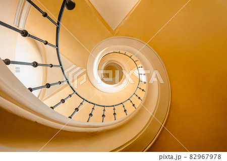 Spiral stairs like snail 82967978