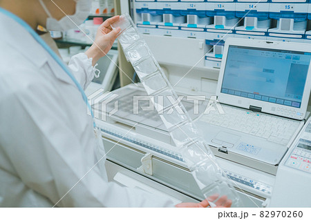 調剤薬局薬剤師 82970260