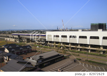 燕三条駅三条口と引退寸前の上越新幹線E4系Max 燕三条駅三条口と引退寸前の上越新幹線E4系Max 82972629