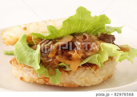 ライスバーガー(黒毛和牛カルビ) ライスバーガー(黒毛和牛カルビ) 82976568