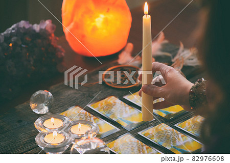 Tarot cards and dowsing 82976608