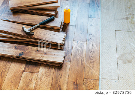 Solid oak wood flooring Solid oak wood flooring 82978756