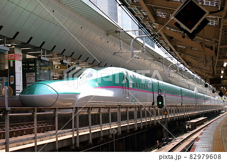 東京駅 東京都千代田区丸の内 E5系 東北新幹線、北海道新幹線 はやぶさ、はやて、やまびこ、なすの 東京駅 東京都千代田区丸の内 E5系 東北新幹線、北海道新幹線 はやぶさ、はやて、やまびこ、なすの 82979608