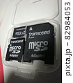 microSDカードと変換アダプタ―　PC周辺機器 82984053