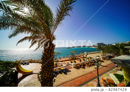 沖縄県中頭郡北谷町美浜のアメリカンビレッジと海辺のテラス 沖縄県中頭郡北谷町美浜のアメリカンビレッジと海辺のテラス 82987429