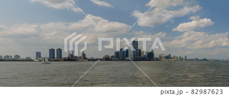 Panoramic view of Jersey City the Hudson River on a beautiful day 82987623