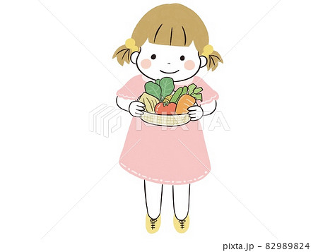 カゴにたっぷり採れたて野菜を収穫したかわいい笑顔の女の子のイラスト素材 94