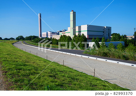 荒川土手沿い　環境センター付近の景色　真夏の風景　さいたま市　上尾市 82993370