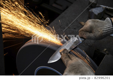 包丁づくり 82996201