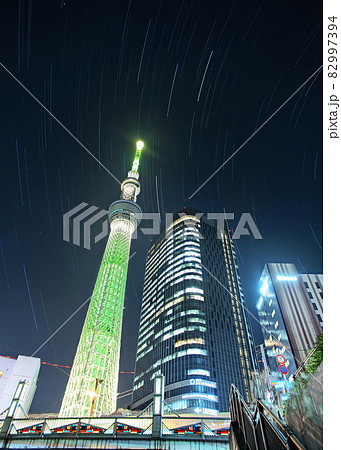スカイツリーと星の軌跡 スカイツリーと星の軌跡 82997394