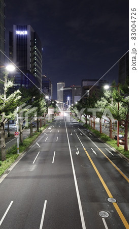 名古屋市中区の「日銀前歩道橋」からJR名古屋駅方面を見た夜景 名古屋市中区の「日銀前歩道橋」からJR名古屋駅方面を見た夜景 83004726