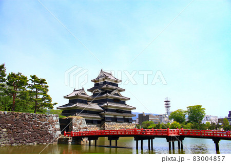 松本市、国宝松本城の風景 松本市、国宝松本城の風景 83004857