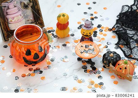 ハロウィンの飾りつけ 83006241