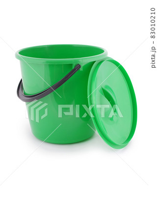 Green plastic bucket Green plastic bucket 83010210