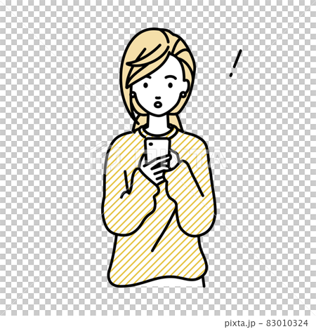 立ってスマートフォンを操作して何かに気づいて驚いたリモートワークの女性 83010324